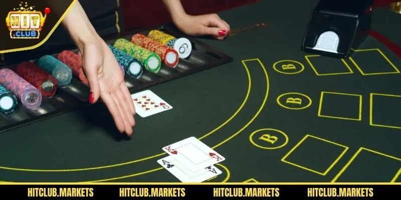 Tách lá số 8 trong cách chơi Blackjack